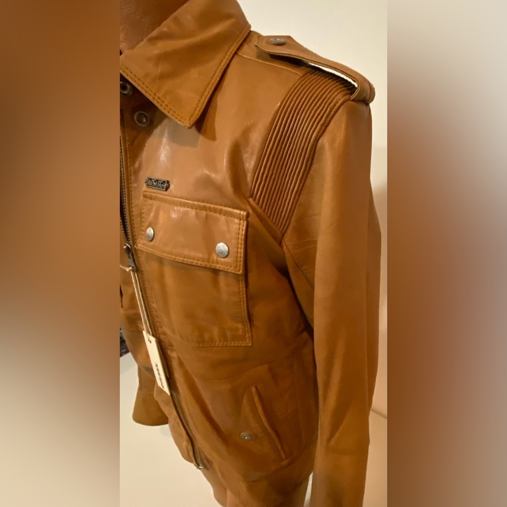 Diesel Lisardo jacket (Large) Burnt Orange
New with tags - Picture 4 of 16